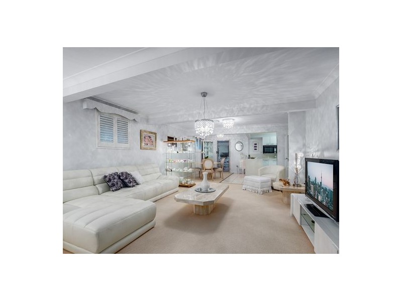 10 Angelina Street, Macgregor QLD 4109