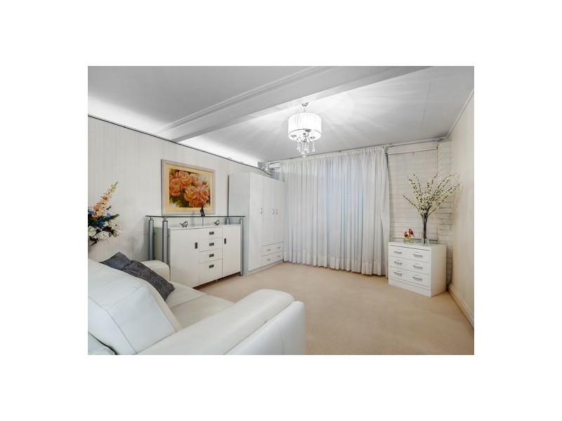 10 Angelina Street, Macgregor QLD 4109