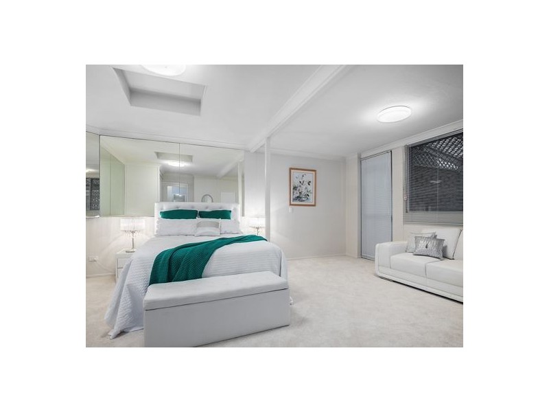 10 Angelina Street, Macgregor QLD 4109