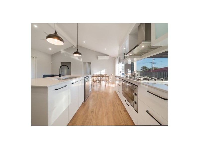 8 Lang Street, Sunnybank Hills QLD 4109