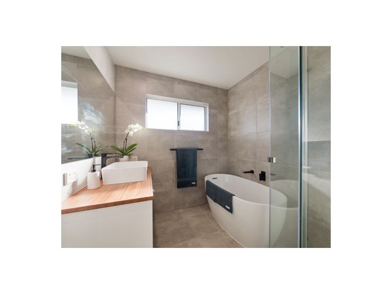 8 Lang Street, Sunnybank Hills QLD 4109