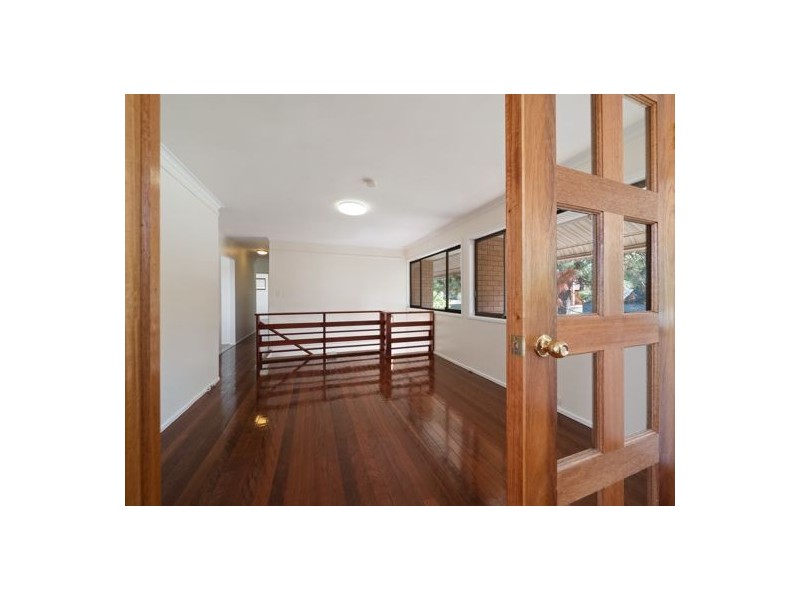 27 Ilya Street, Macgregor QLD 4109