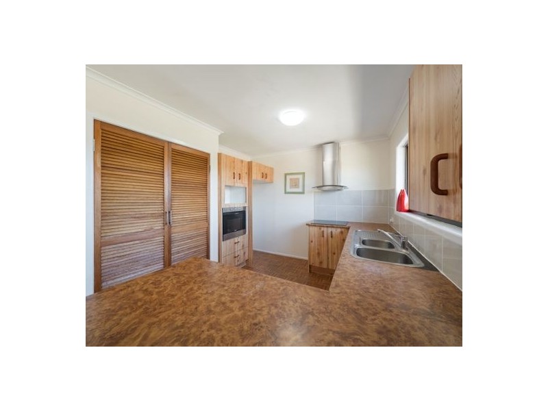 27 Ilya Street, Macgregor QLD 4109