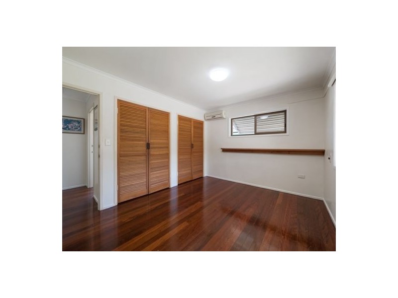 27 Ilya Street, Macgregor QLD 4109