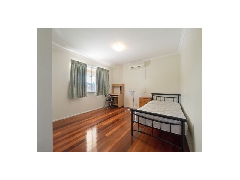 44 Springfield Street, Macgregor QLD 4109