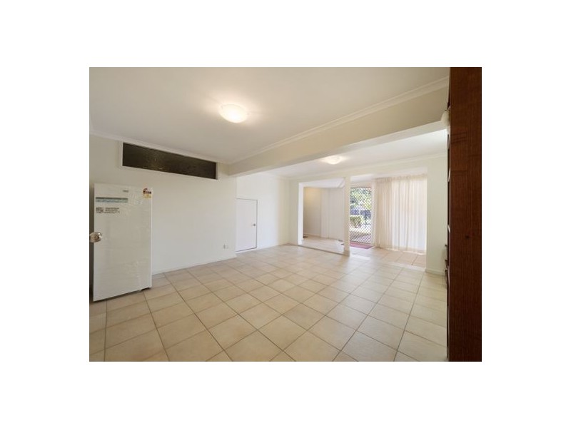 44 Springfield Street, Macgregor QLD 4109