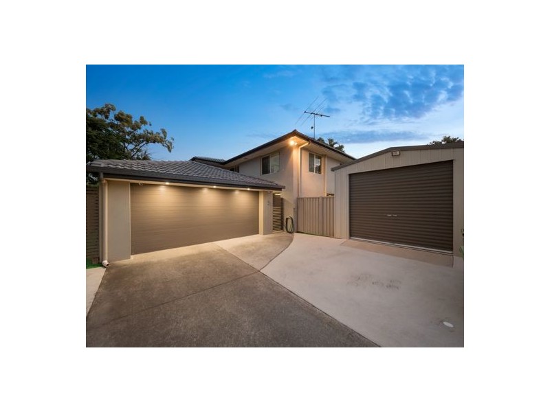 15 Sunningdale Avenue, Rochedale South QLD 4123