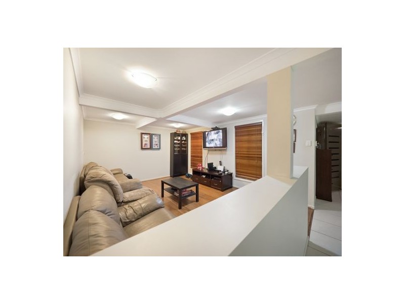 15 Sunningdale Avenue, Rochedale South QLD 4123