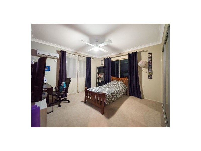 15 Sunningdale Avenue, Rochedale South QLD 4123