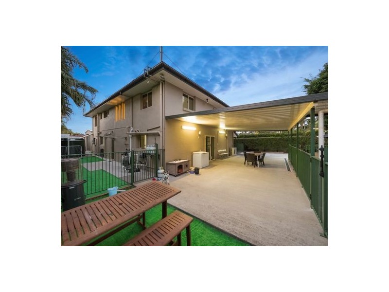 15 Sunningdale Avenue, Rochedale South QLD 4123