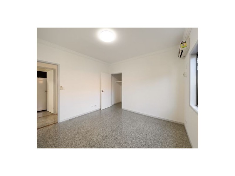 15 Parnassus Street (15 Magnolia Grove), Robertson QLD 4109