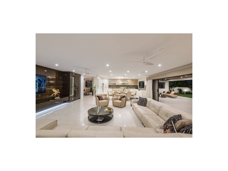 82 The Avenue, Sunnybank Hills QLD 4109