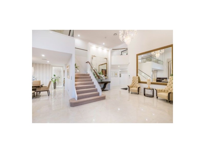 82 The Avenue, Sunnybank Hills QLD 4109