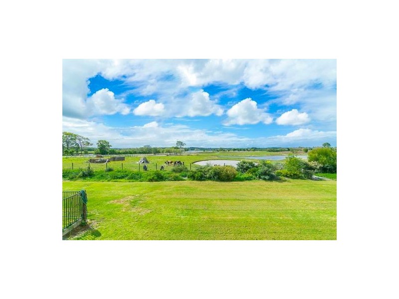 340 Rotary Park Road, Alberton QLD 4207