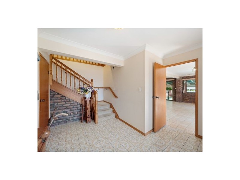 1 Gartford Street (17 Saffron Street), Robertson QLD 4109