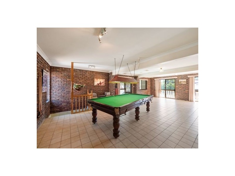 1 Gartford Street (17 Saffron Street), Robertson QLD 4109