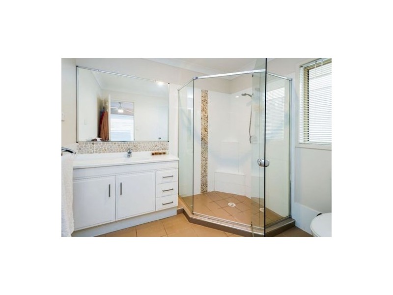 10 Yvonne Road, Eight Mile Plains QLD 4113