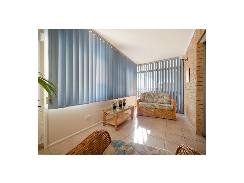 8 Angelina Street, Macgregor QLD 4109