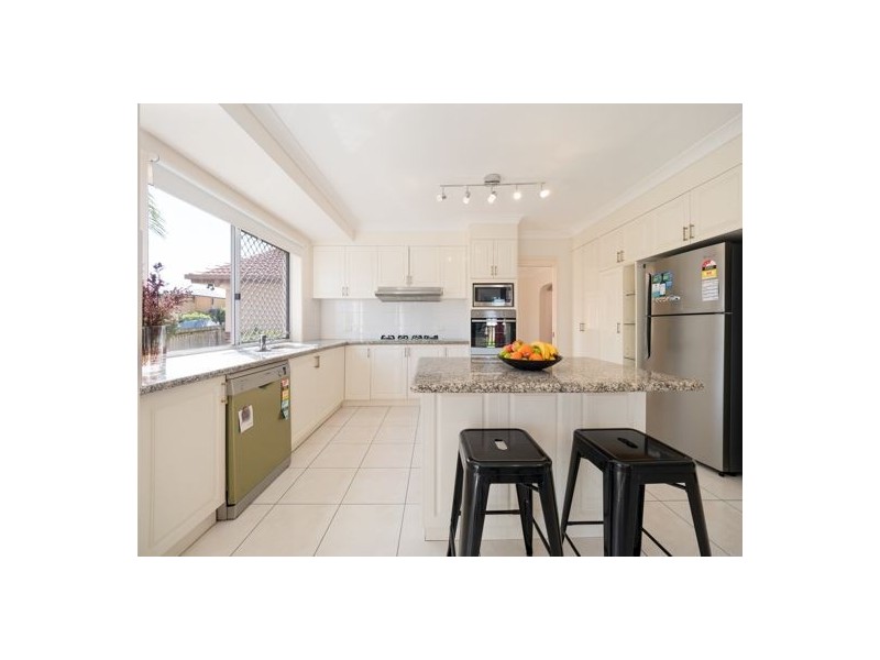 5 Goold Close, Robertson QLD 4109