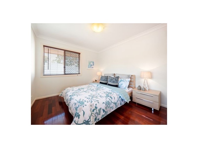 5 Goold Close, Robertson QLD 4109