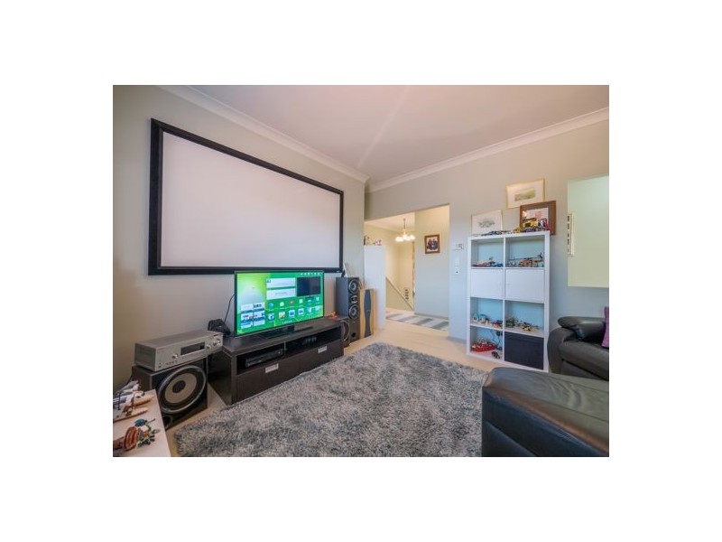 95 Davrod Street, Robertson QLD 4109