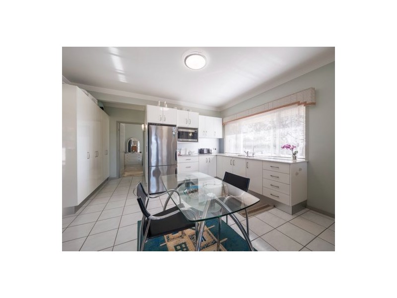 95 Davrod Street, Robertson QLD 4109