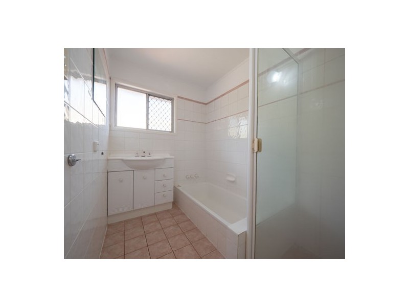 66 Grout Street, Macgregor QLD 4109