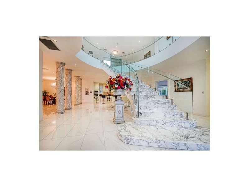 17 Cavallaro Street, Robertson QLD 4109