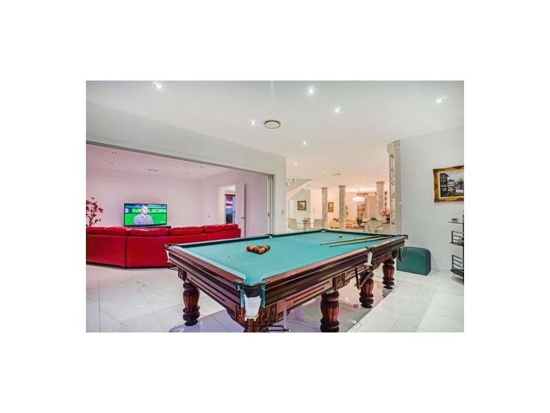 17 Cavallaro Street, Robertson QLD 4109