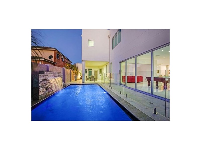 17 Cavallaro Street, Robertson QLD 4109