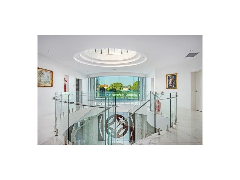 17 Cavallaro Street, Robertson QLD 4109