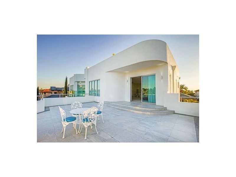 17 Cavallaro Street, Robertson QLD 4109