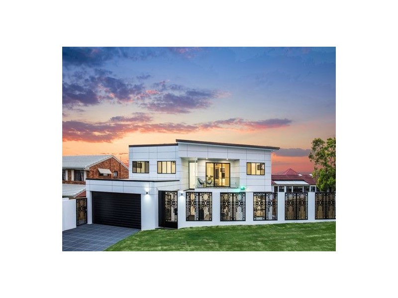 42 Nevern Street, Macgregor QLD 4109