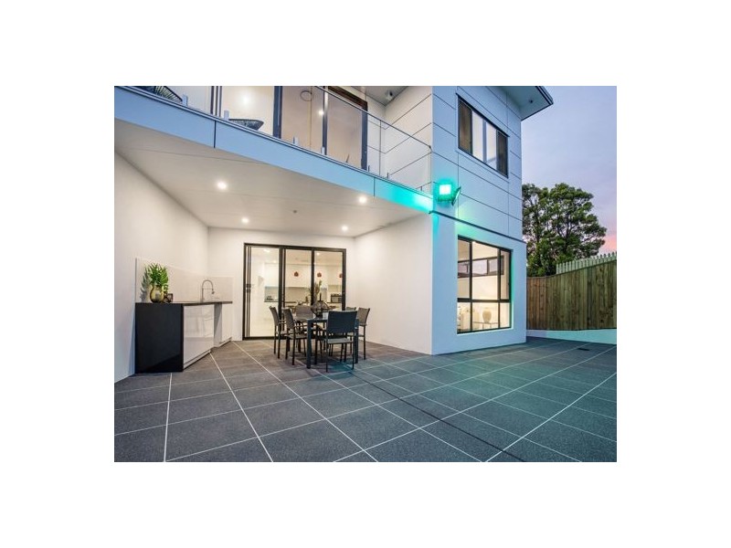 42 Nevern Street, Macgregor QLD 4109