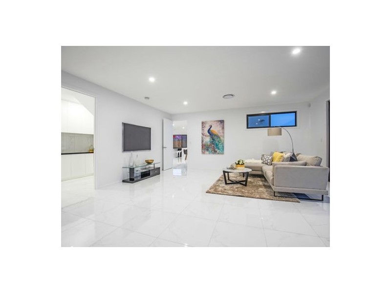 42 Nevern Street, Macgregor QLD 4109
