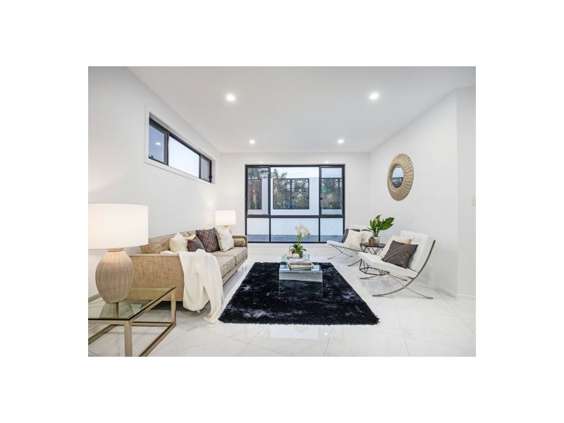42 Nevern Street, Macgregor QLD 4109