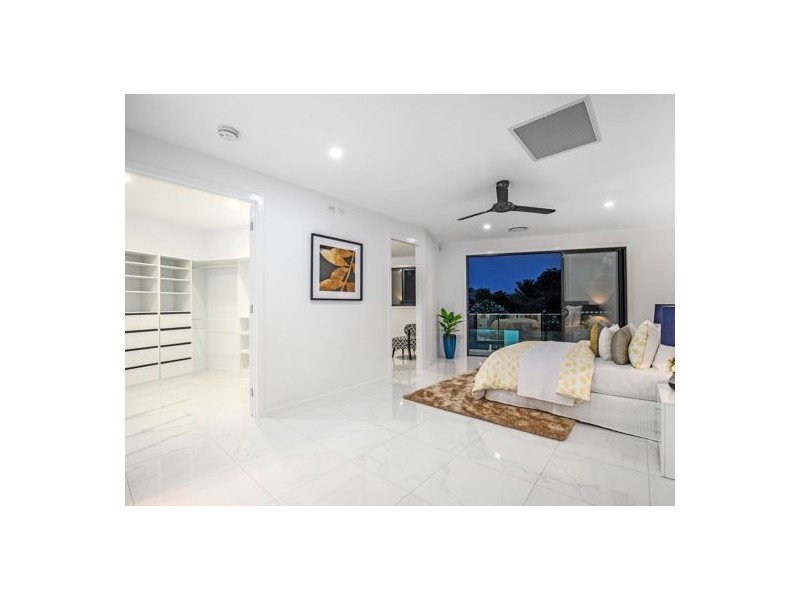 42 Nevern Street, Macgregor QLD 4109