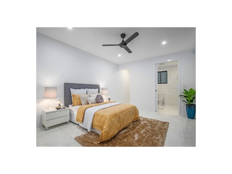 42 Nevern Street, Macgregor QLD 4109