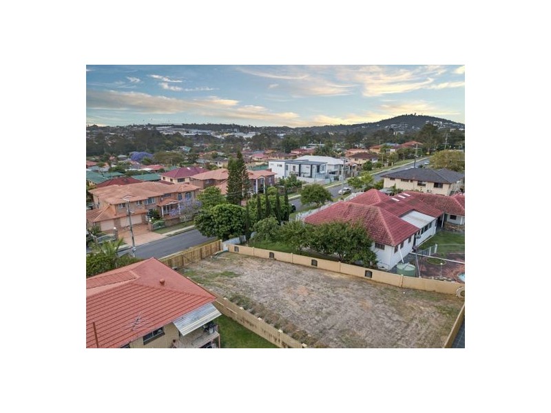 82 Wadley Street, Macgregor QLD 4109