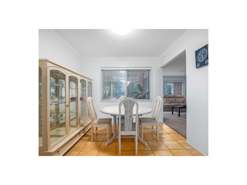 2 Kidd Street, Robertson QLD 4109