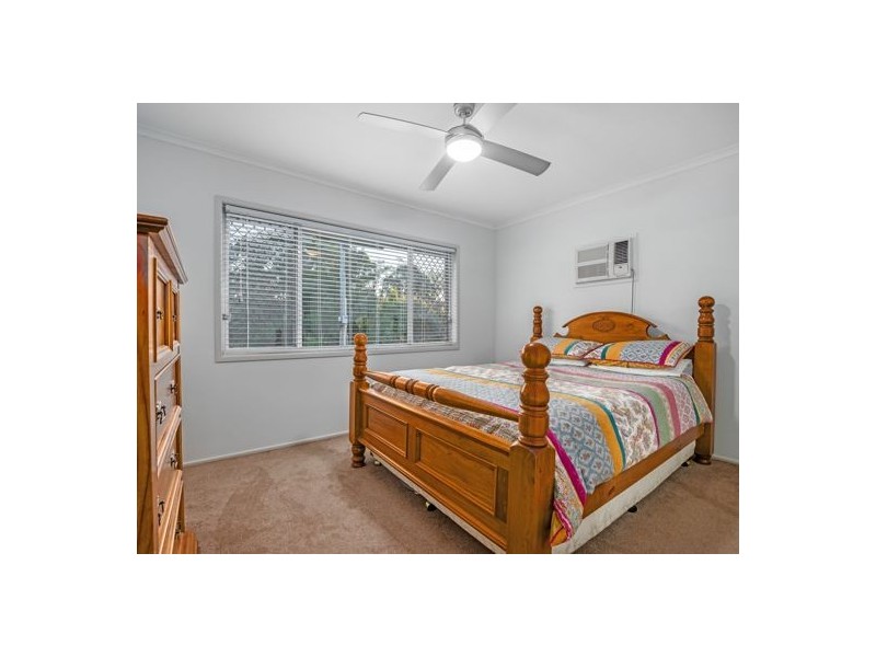 2 Kidd Street, Robertson QLD 4109