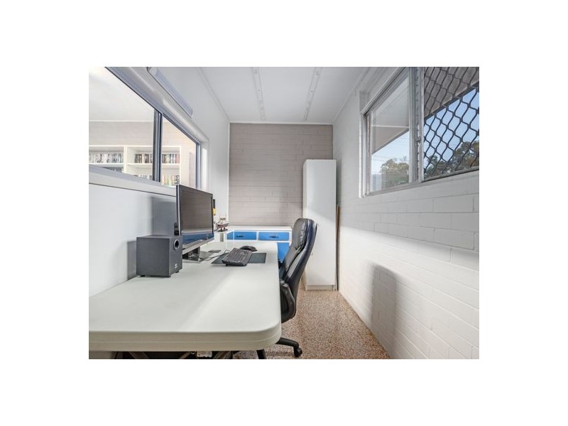 2 Kidd Street, Robertson QLD 4109