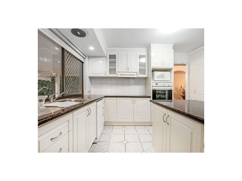 115 Davrod Street, Robertson QLD 4109