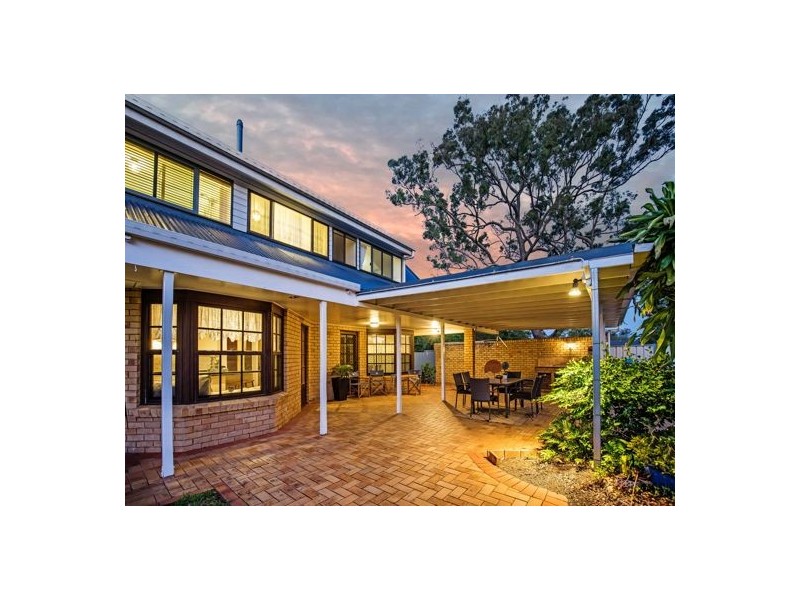 16 Orpheus Street, Robertson QLD 4109