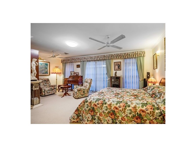 702 Musgrave Road, Robertson QLD 4109