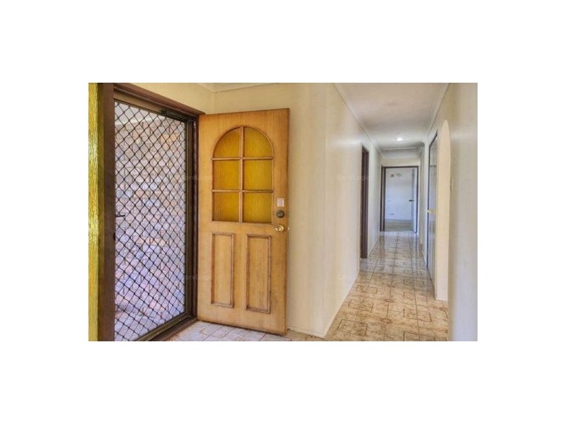 50 Romulus Street, Robertson QLD 4109