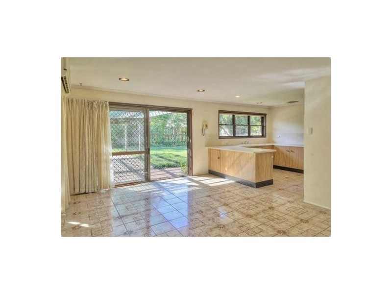 50 Romulus Street, Robertson QLD 4109