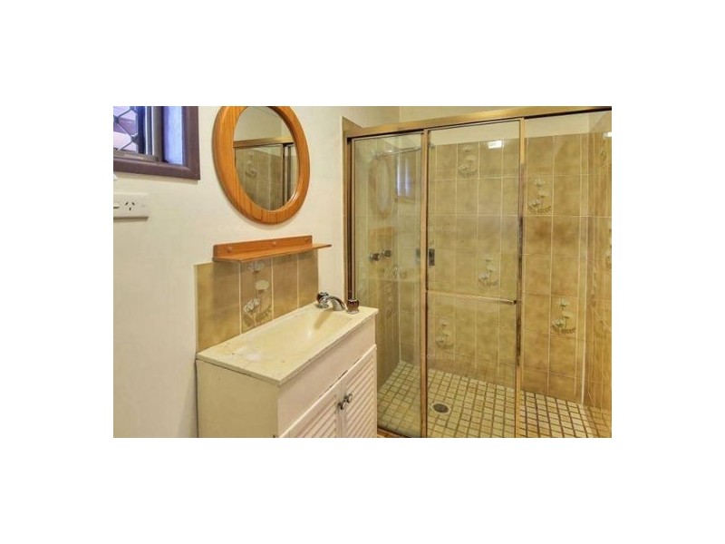 50 Romulus Street, Robertson QLD 4109