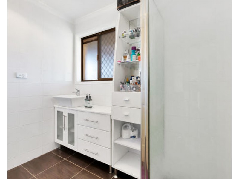 118 Estramina Road, Regents Park QLD 4118