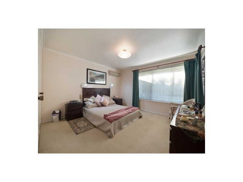 ? McCullough Street, Macgregor QLD 4109